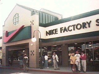 Gilroy Outlet, Nike