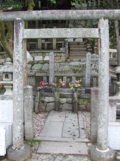 霊山護国神社2