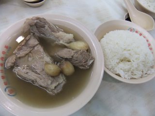 肉骨茶（パクテー）1